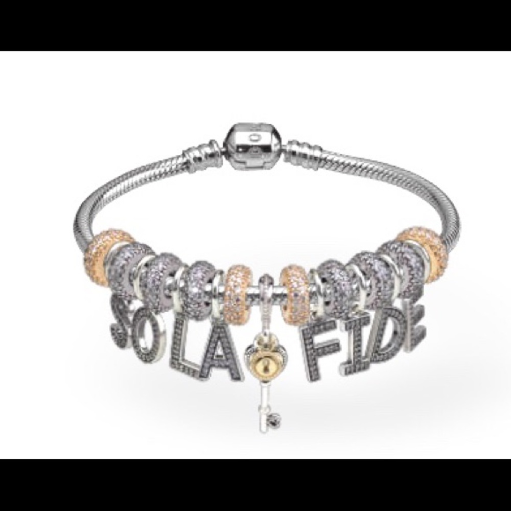 Meet your Posher, Annaliza